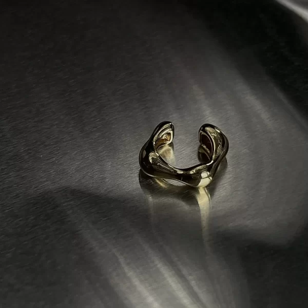 Banguotas paauksuotas nerūdijančio plieno ear cuff